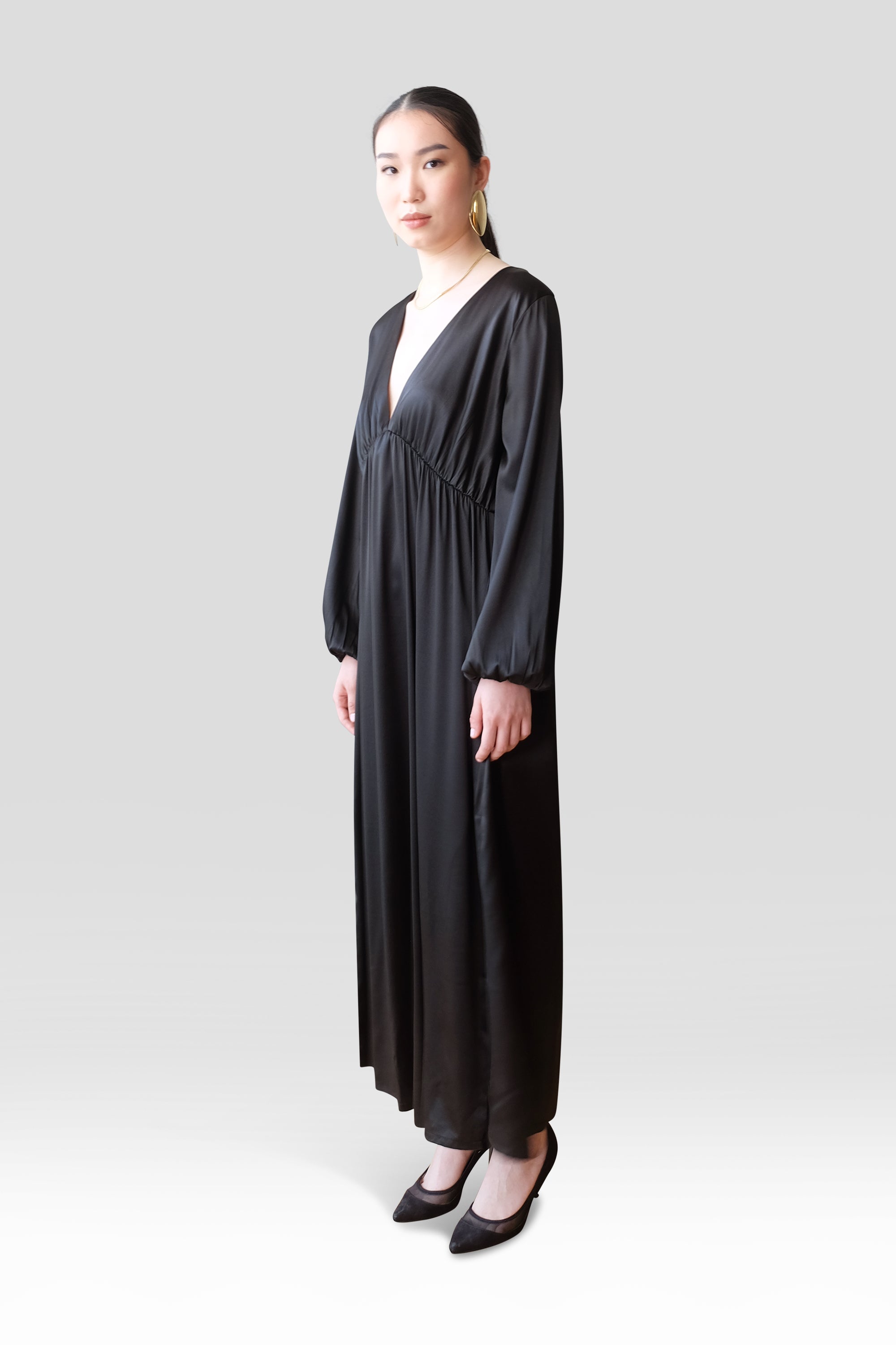 AROURA GOWN - BLACK