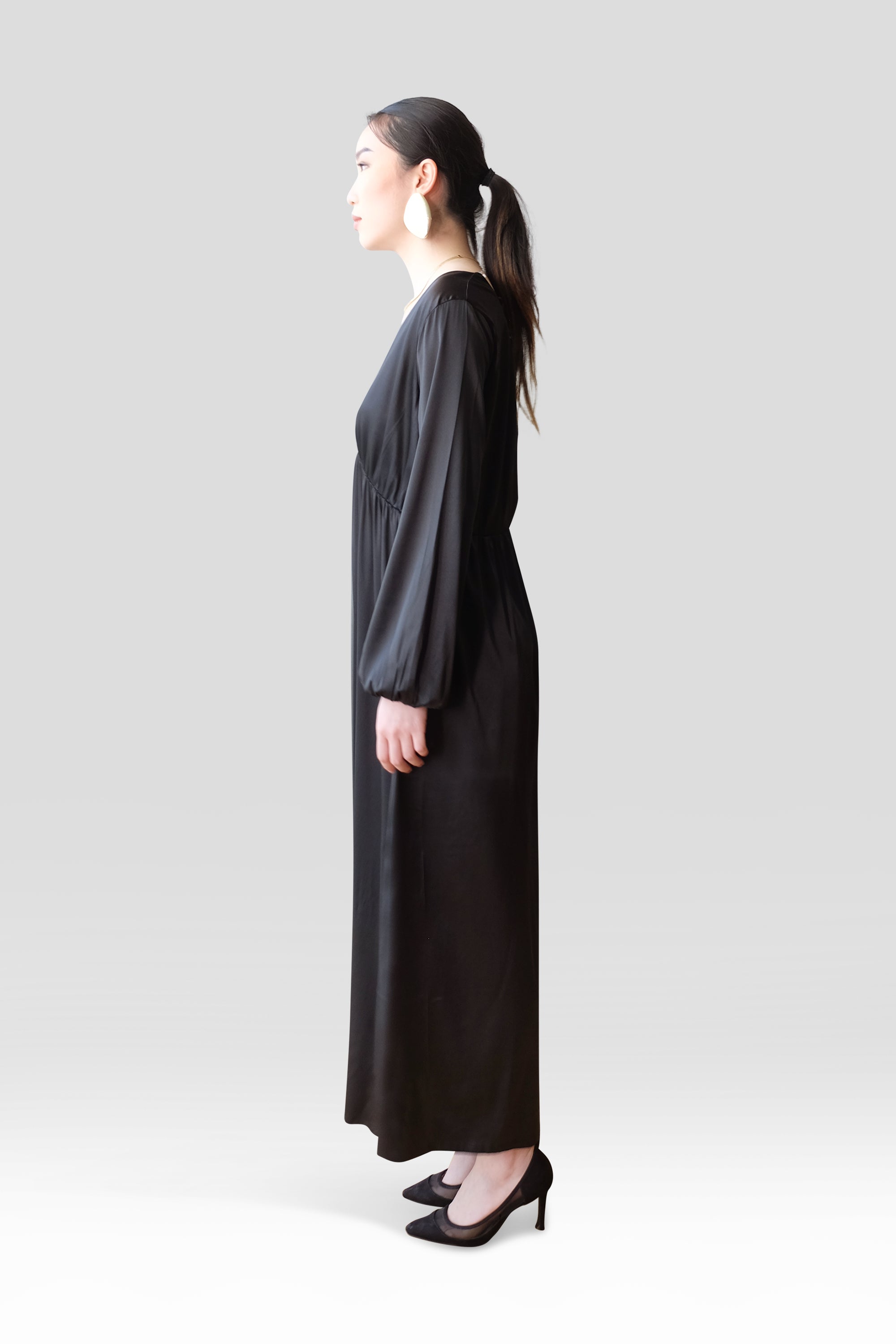 AROURA GOWN - BLACK