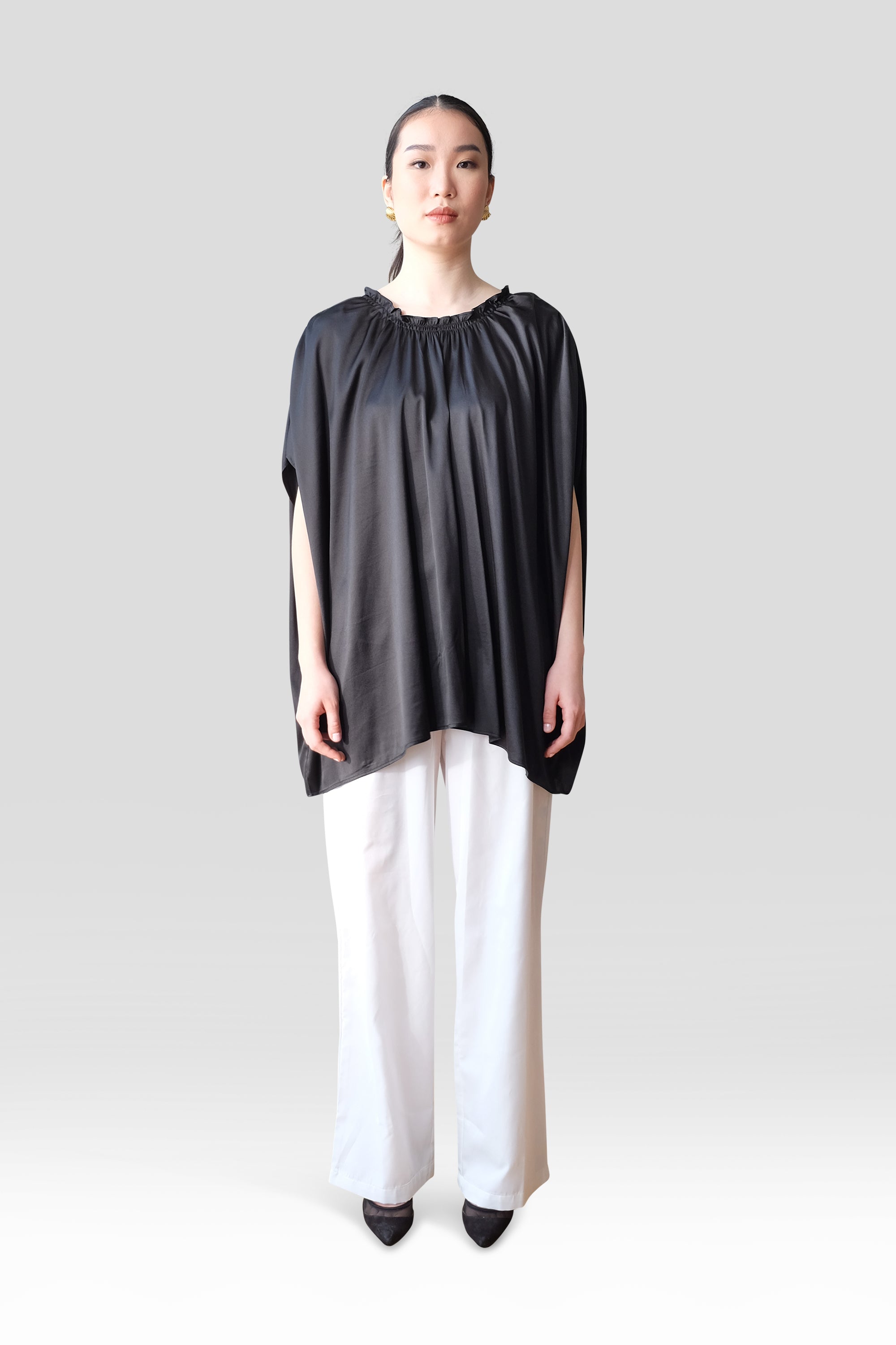 FRILL BLOUSE - BLACK