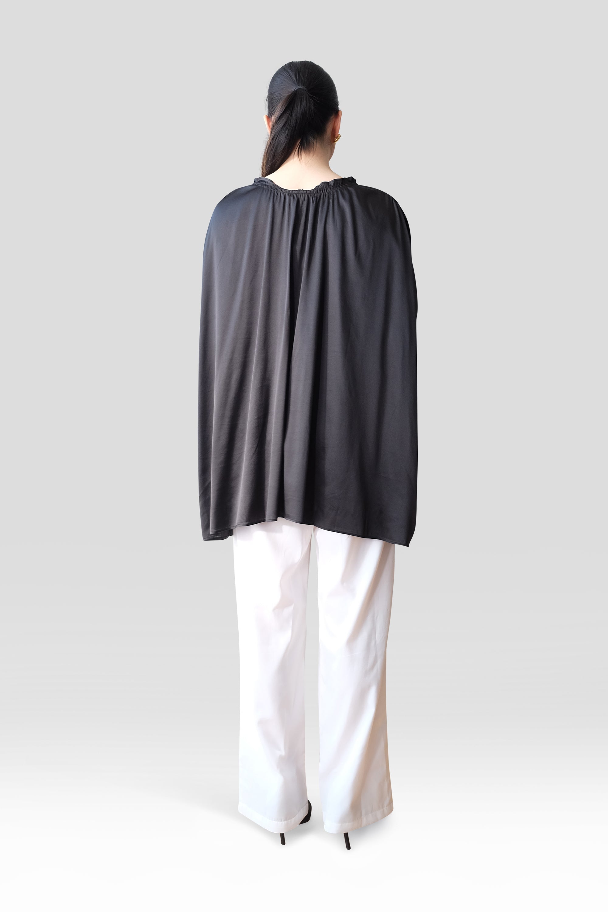 FRILL BLOUSE - BLACK