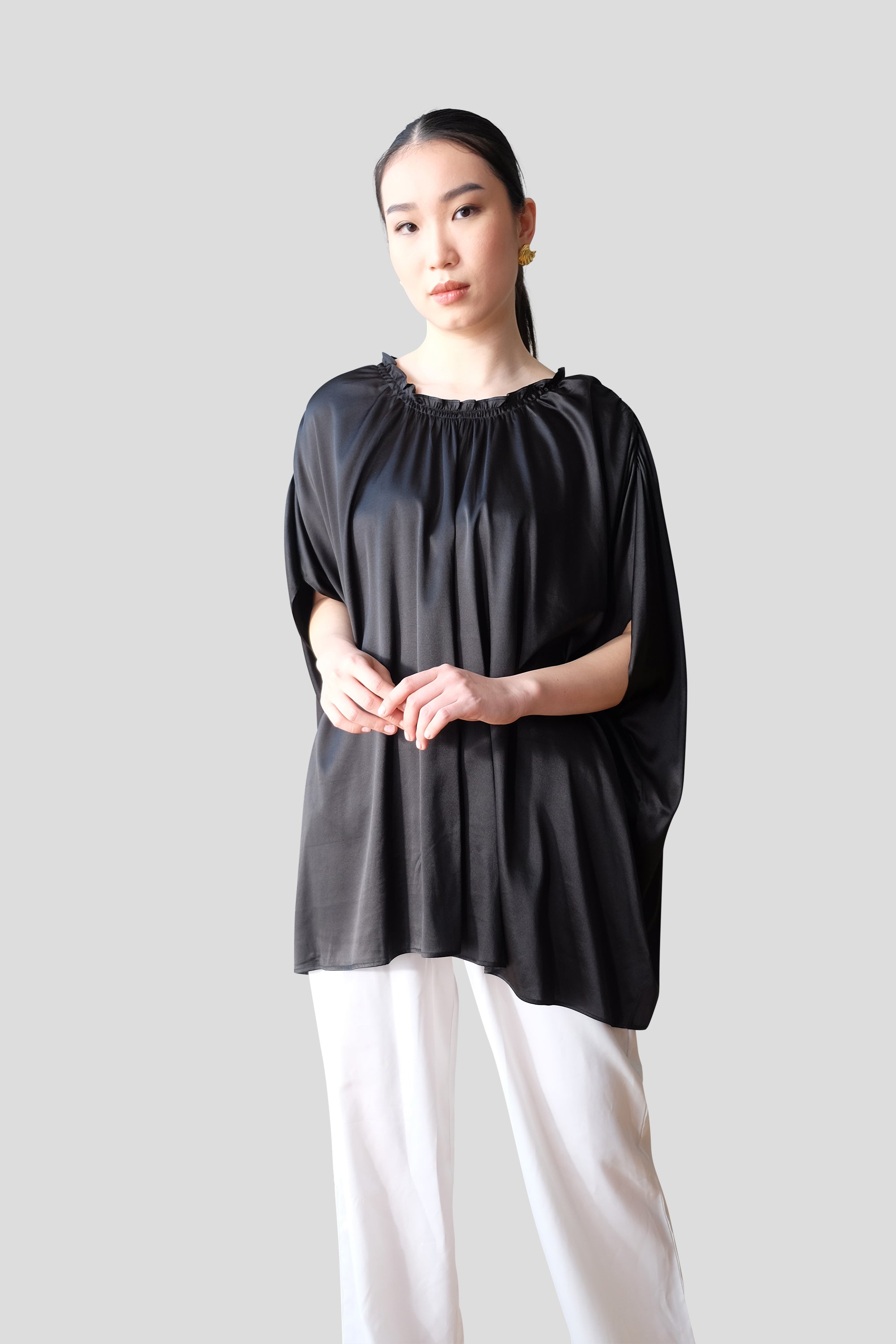 FRILL BLOUSE - BLACK